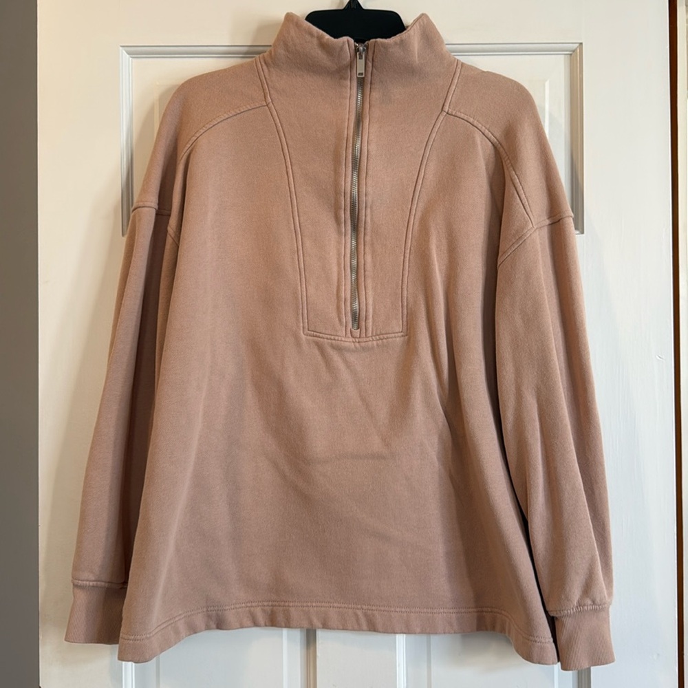 Athletic sweatshirt